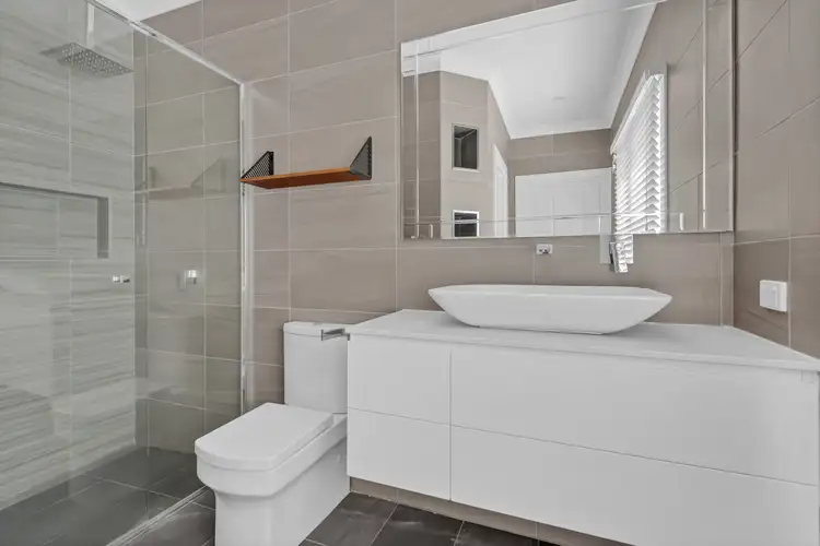 Sixth view of Homely unit listing, 1/16 Henry Street, Koo Wee Rup VIC 3981