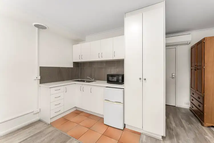 Fifth view of Homely studio listing, 2/910-918 Canterbury Road, Box Hill South VIC 3128