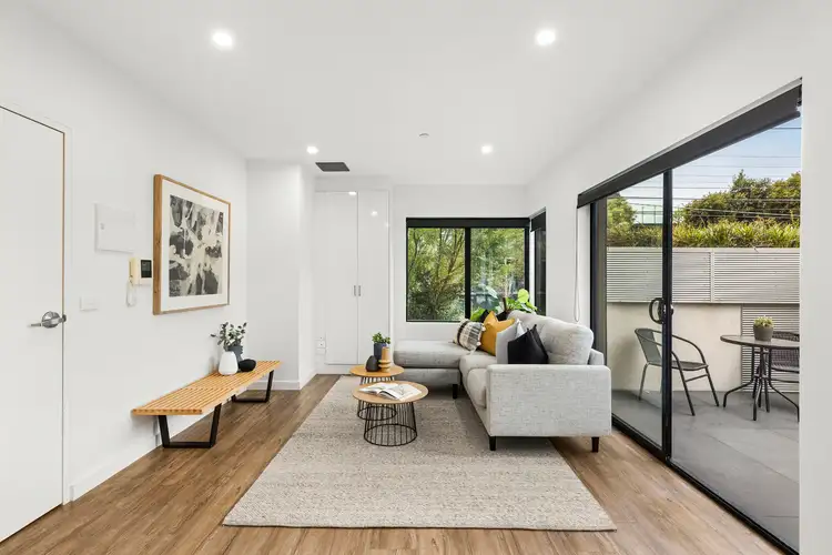 2/37 Nelson Street, Ringwood VIC 3134