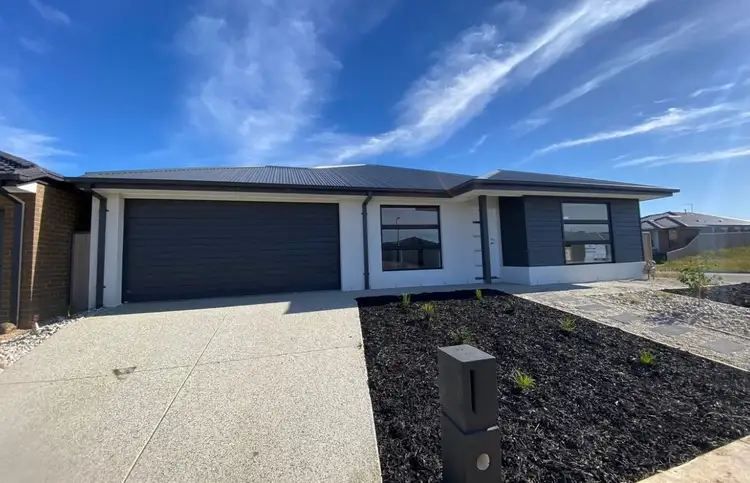 3/25B Spoonbill Avenue, Winter Valley VIC 3358
