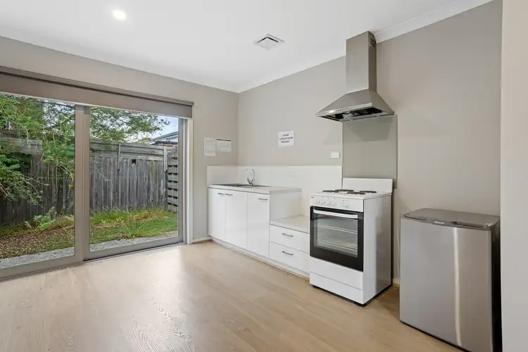 Second view of Homely studio listing, 5/5 Oxford Street, Frankston VIC 3199