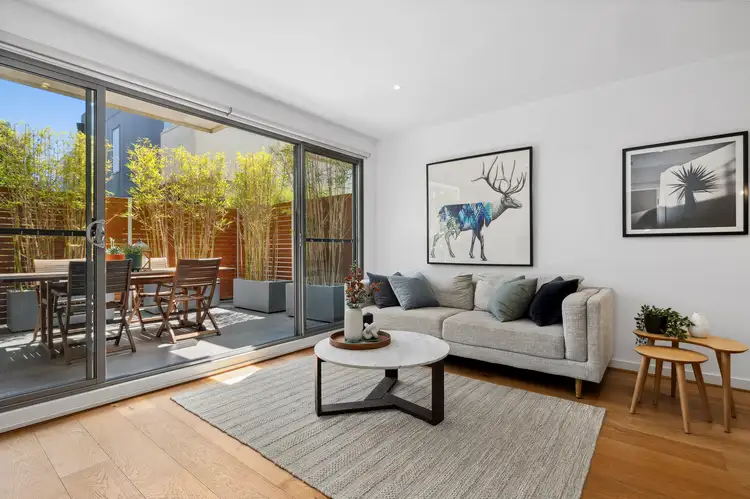 Third view of Homely apartment listing, 4/41 Murrumbeena Road, Murrumbeena VIC 3163