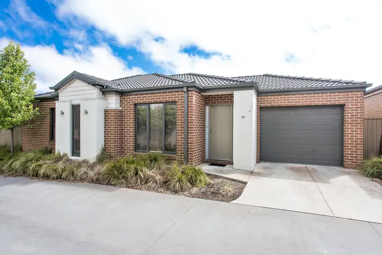 Main view of Homely townhouse listing, 20 Ranlea Place, Sebastopol VIC 3356