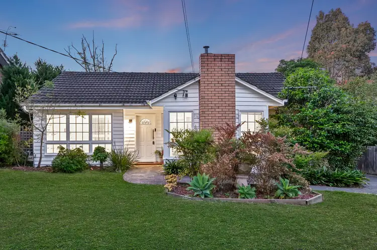 4 Adolphson Avenue, Ringwood North VIC 3134