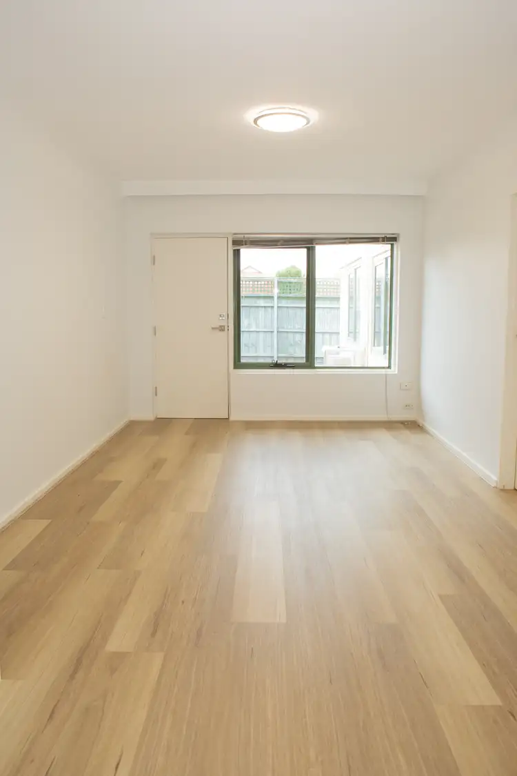 Fourth view of Homely apartment listing, 6/8 Hudson Street, Caulfield North VIC 3161