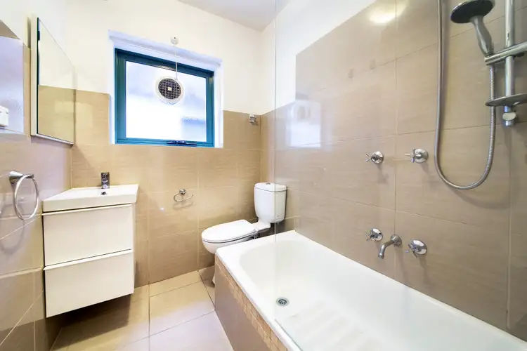 Fifth view of Homely apartment listing, 6/8 Hudson Street, Caulfield North VIC 3161