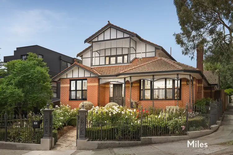 24 Rotherwood Road, Ivanhoe East VIC 3079
