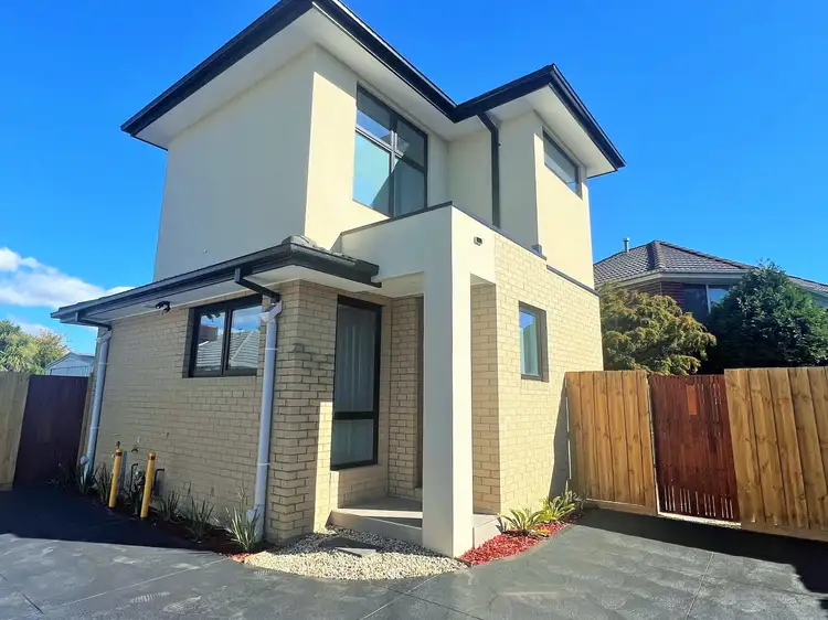 2/4 Jeffers Street, Noble Park VIC 3174