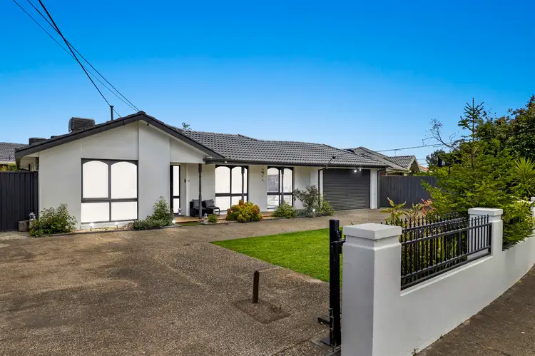 3 Sharra Court