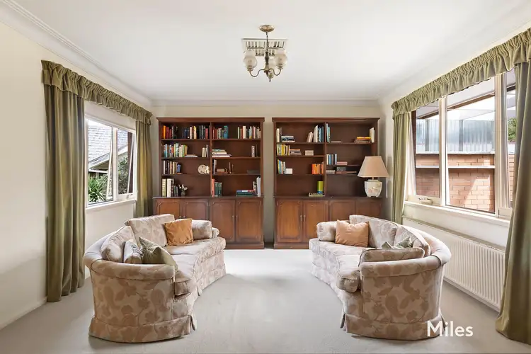 Fifth view of Homely house listing, 7 Simon Court, Rosanna VIC 3084