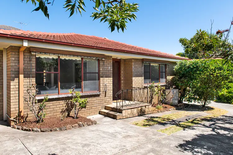 Main view of Homely unit listing, 2/9 Louise Avenue, Mont Albert VIC 3127