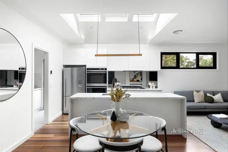 Fifth view of Homely unit listing, 2/89 Buena Vista Drive, Montmorency VIC 3094