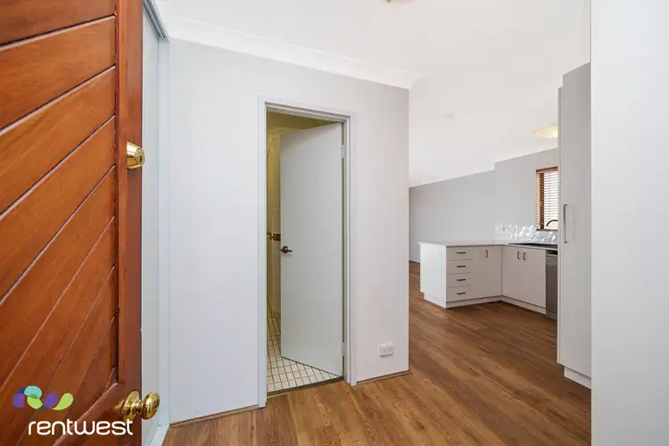 1 Brookside Avenue