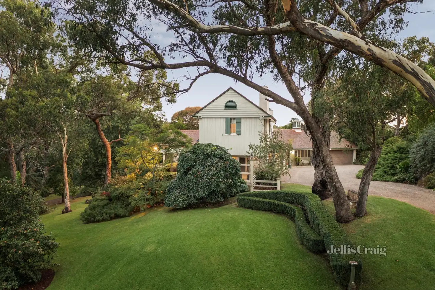 Main view of Homely house listing, 10 Yarra Hill Close, Lower Plenty VIC 3093