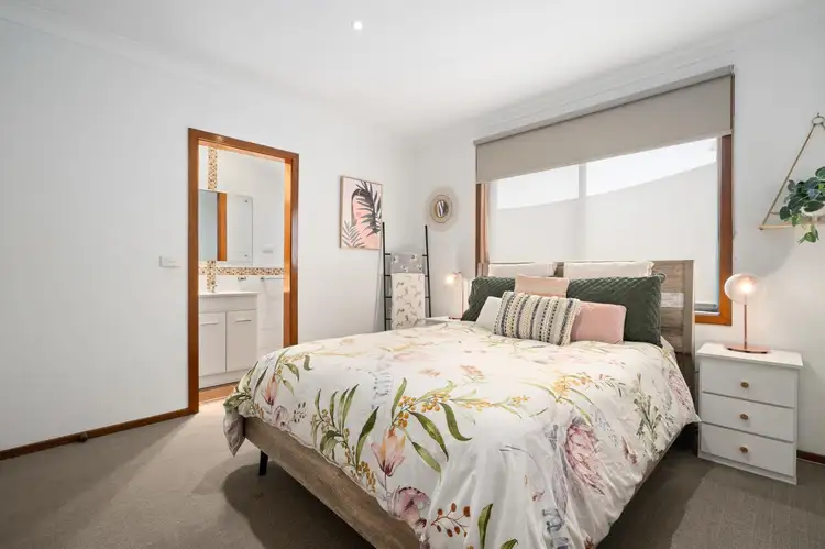 Fifth view of Homely house listing, 3 Acheron Crescent, Eltham North VIC 3095