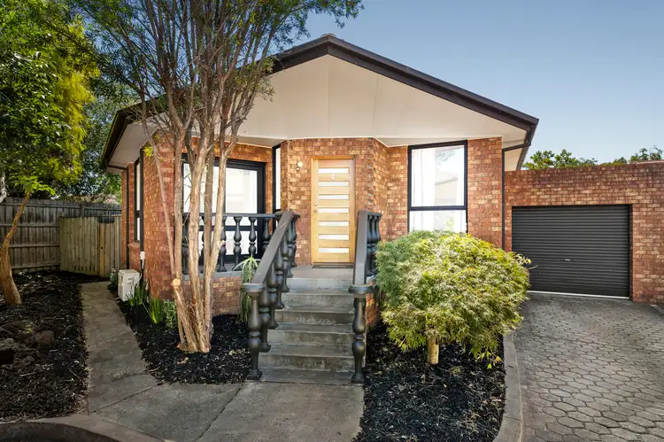 4/15-17 Warrigal Road, Hughesdale VIC 3166