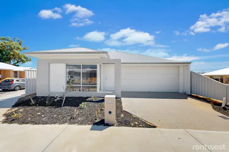 66 Cardinal Lp, Lakelands WA 6180