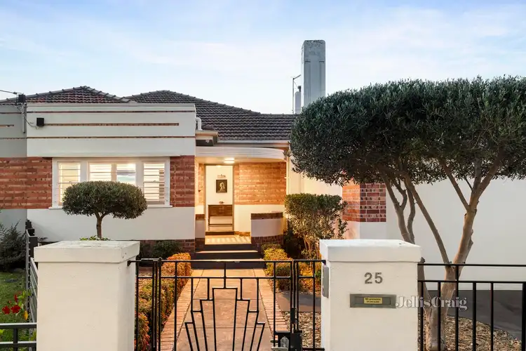 25 Anne Crescent, Brighton VIC 3186