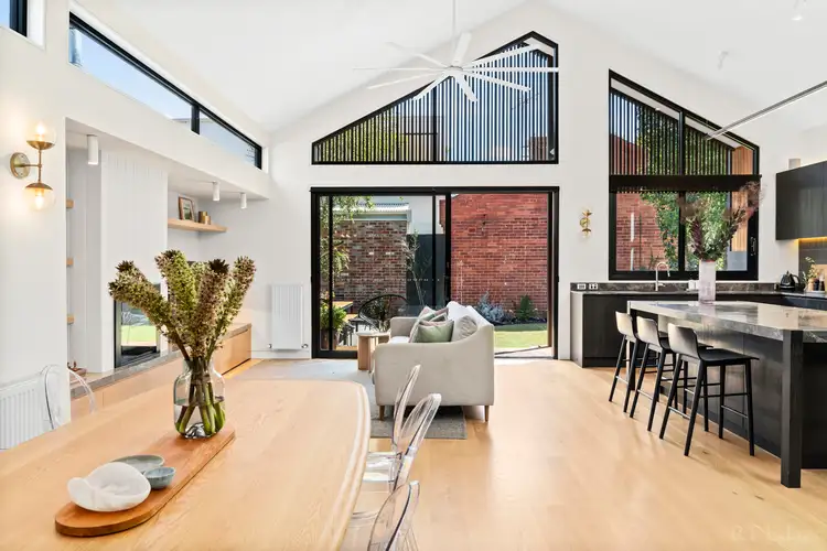 12 Foam Street, Elwood VIC 3184