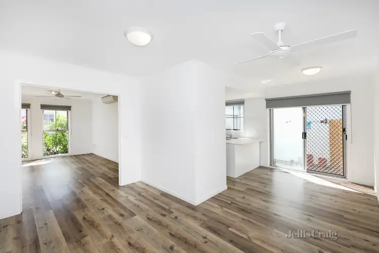 Fifth view of Homely apartment listing, 15/99 The Strand, Newport VIC 3015