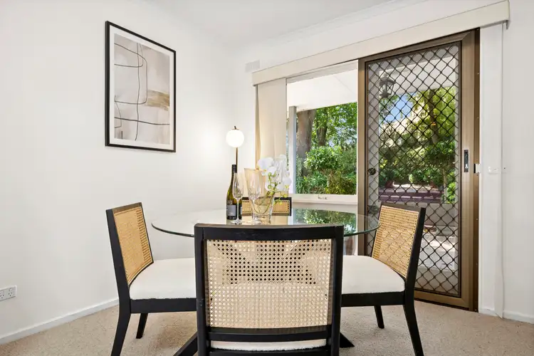Sixth view of Homely house listing, 10 Jousting Place, Glen Waverley VIC 3150