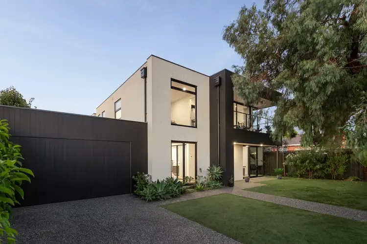 15 Wickham Road, Hampton East VIC 3188