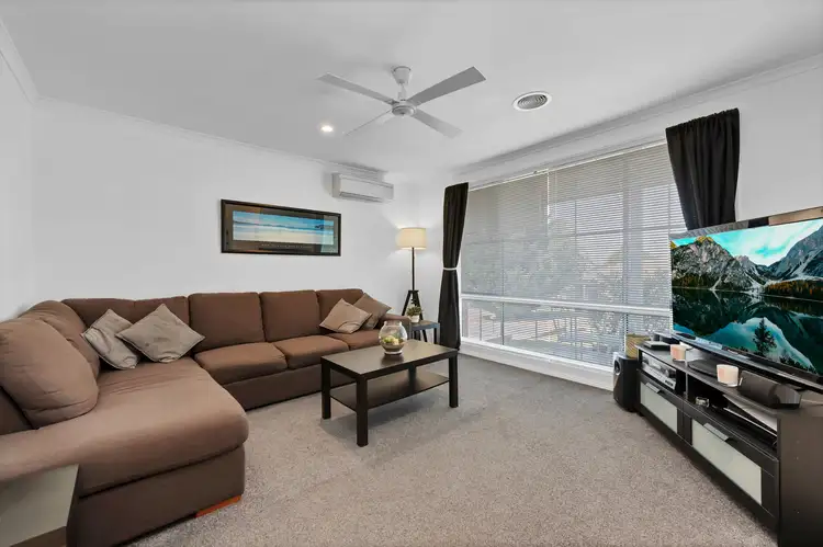 Fifth view of Homely house listing, 15 Kate Court, Pakenham VIC 3810