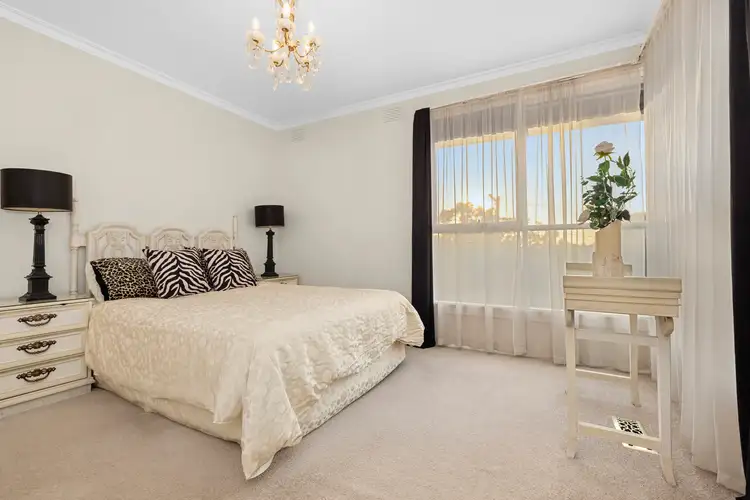 Sixth view of Homely house listing, 4 Snead Court, Mount Waverley VIC 3149