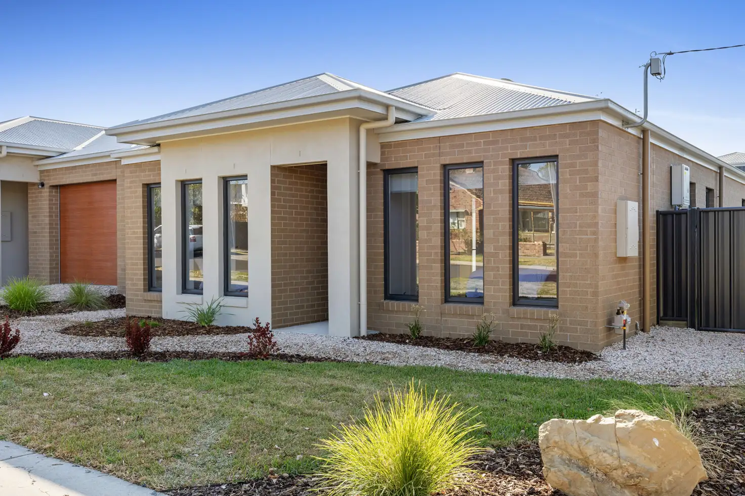 Main view of Homely townhouse listing, 2/180 King Street, Bendigo VIC 3550