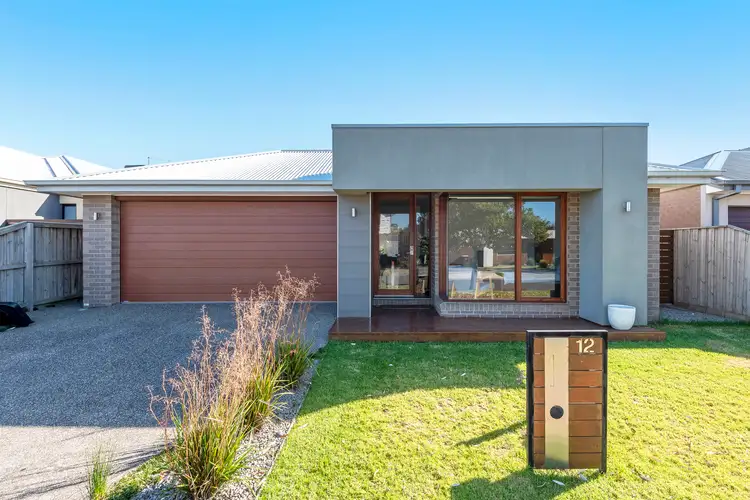 12 Blue Mallee Dr