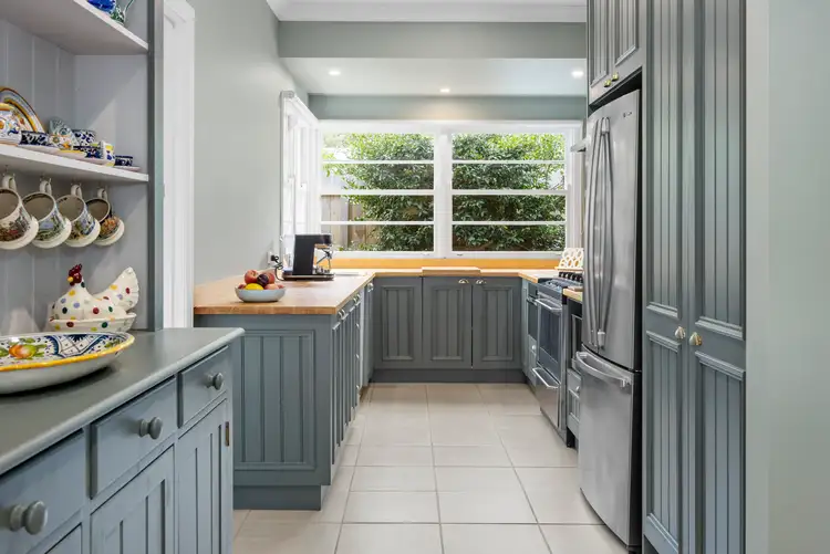 Sixth view of Homely house listing, 10 Rendlesham Avenue, Mount Eliza VIC 3930