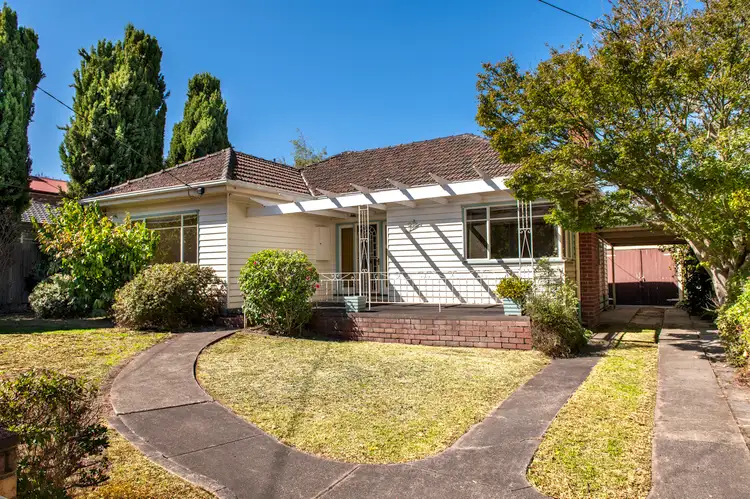 34 Stanley Grove, Blackburn VIC 3130