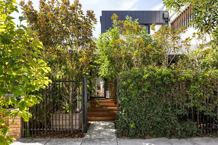 2/4 Beavers Road, Northcote VIC 3070