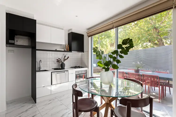 Fifth view of Homely apartment listing, 1/400 Dandenong Road, Caulfield North VIC 3161