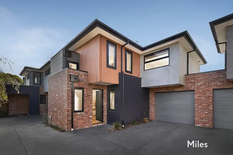 2/41 Morotai Parade, Heidelberg West VIC 3081