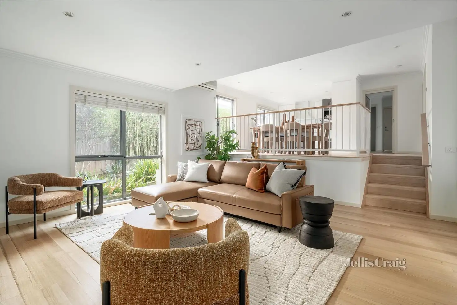 Main view of Homely unit listing, 1/9 Graeme Avenue, Montmorency VIC 3094