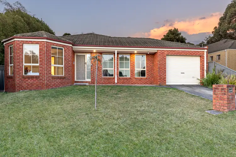 2 Mayfair Court, Mount Helen VIC 3350