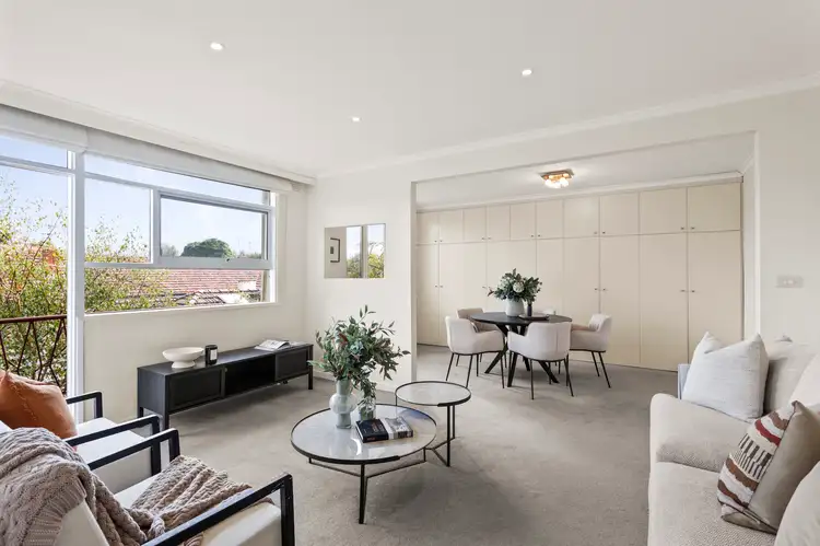 9/8 Pine Avenue, Elwood VIC 3184