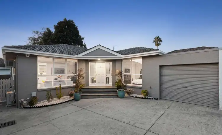 Main view of Homely unit listing, 2/111 Marlborough Street, Bentleigh East VIC 3165