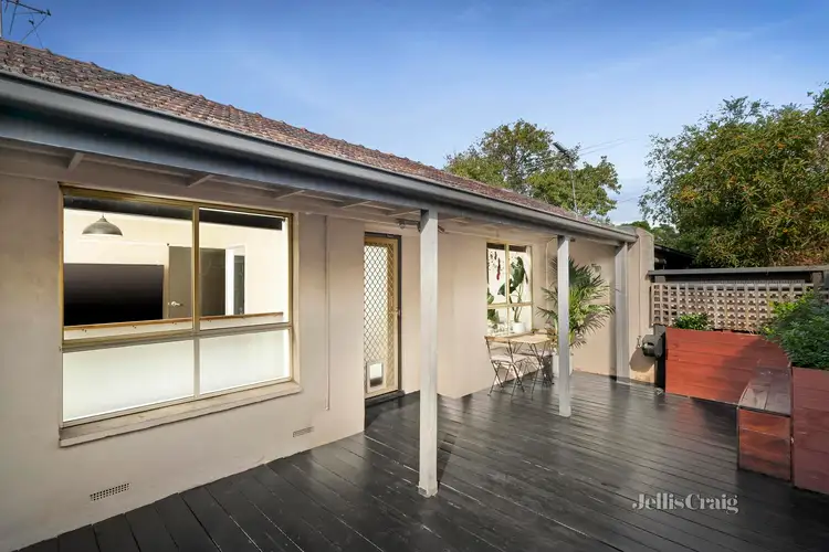 2/26 Steele Street, Newport VIC 3015