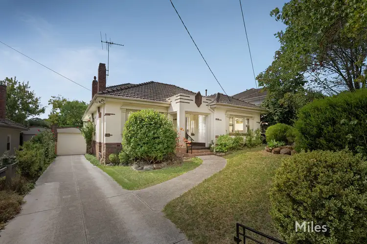 4 Robina Road