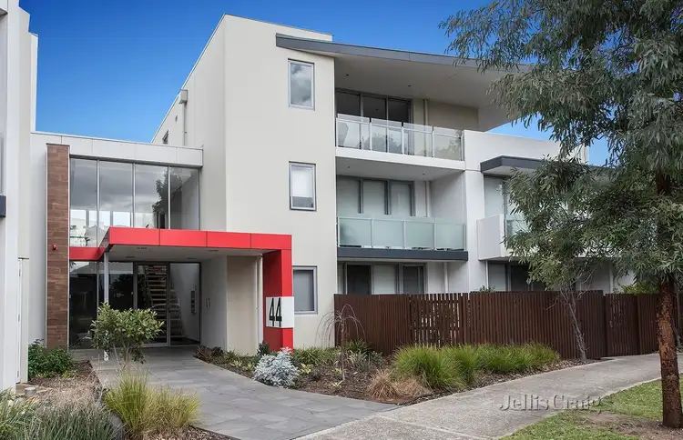 8/44 Eucalyptus Drive, Maidstone VIC 3012