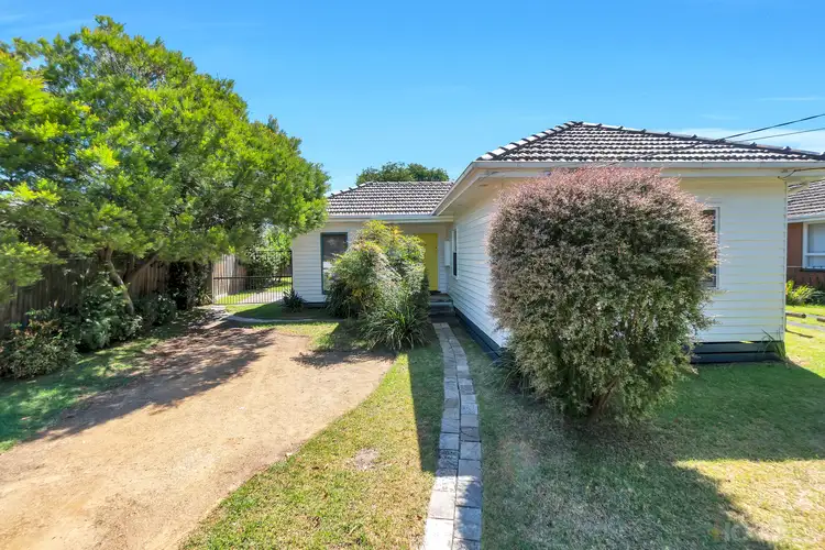 19 Judd Parade, Cheltenham VIC 3192