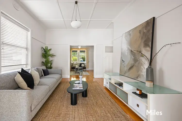 Second view of Homely house listing, 10 Shaw Street, Ivanhoe VIC 3079