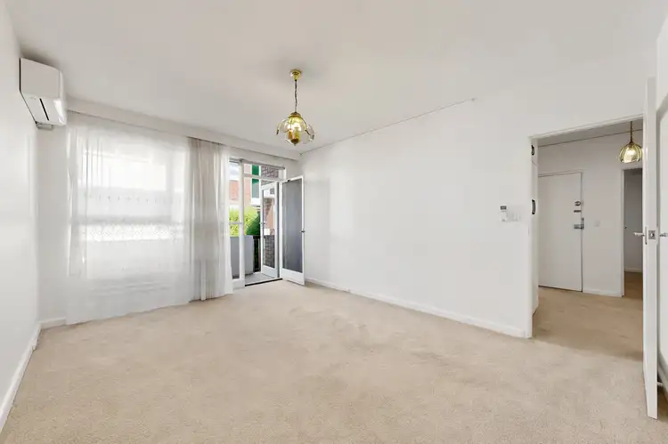 Main view of Homely apartment listing, 2/293 Kooyong Road, Elsternwick VIC 3185