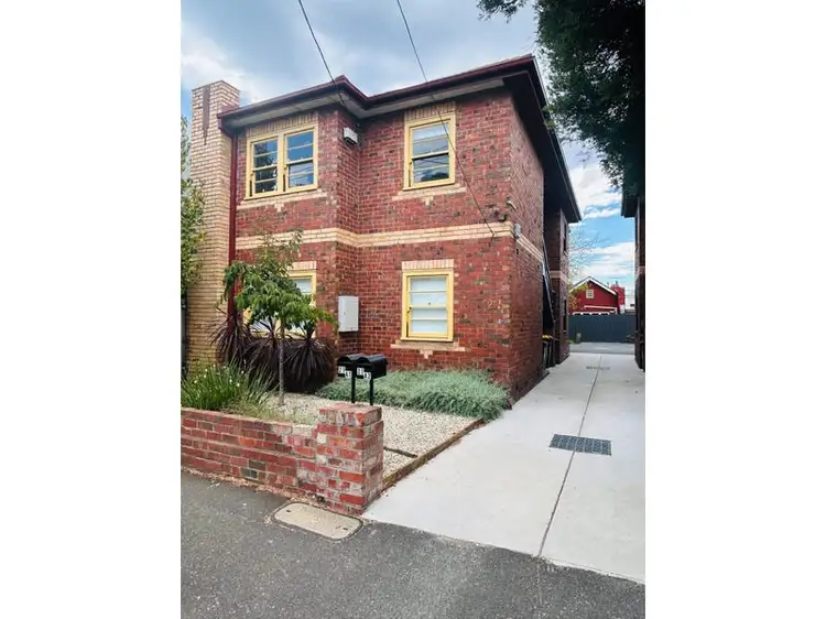 Main view of Homely unit listing, 2/21 Henry Street, Windsor VIC 3181