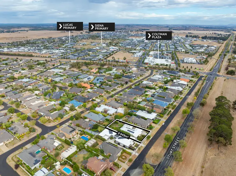1899 Sturt Street, Alfredton VIC 3350