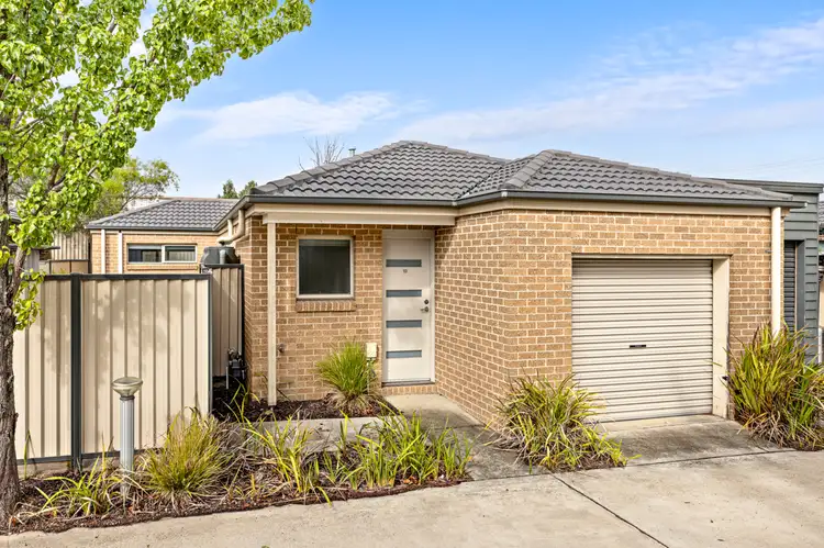 19 Ron Court, Canadian VIC 3350