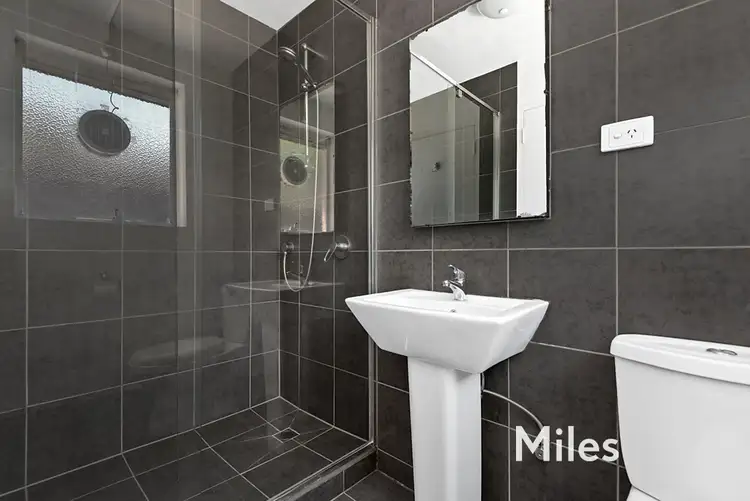 Fourth view of Homely apartment listing, 2/30 Magnolia Road, Ivanhoe VIC 3079