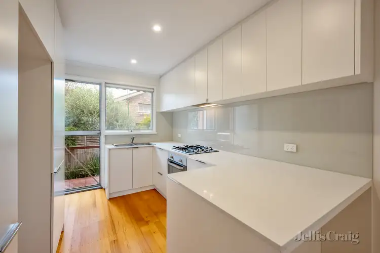Main view of Homely unit listing, 3/7 Lyndhurst Crescent, Hawthorn VIC 3122